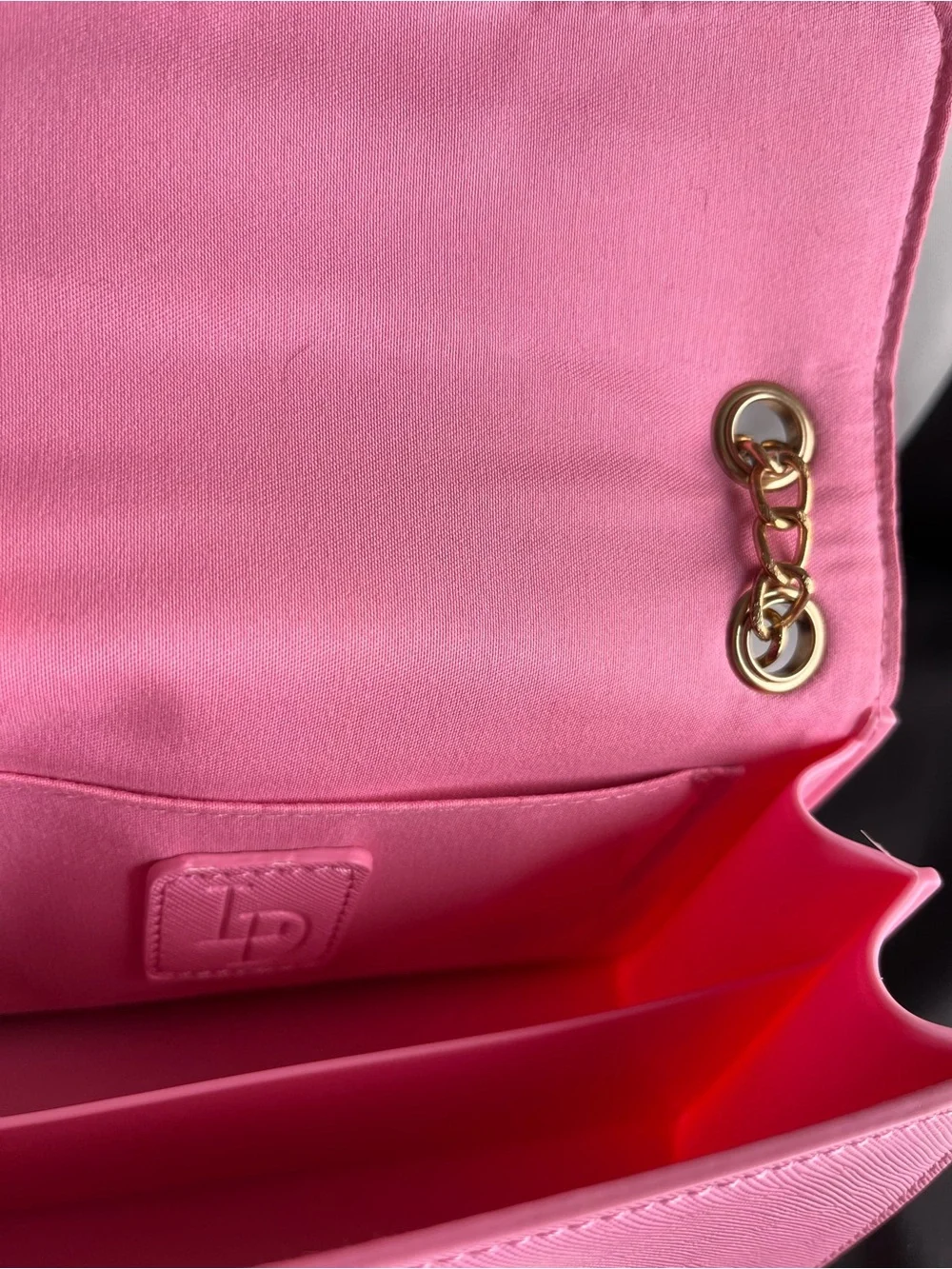 N/A chic pink